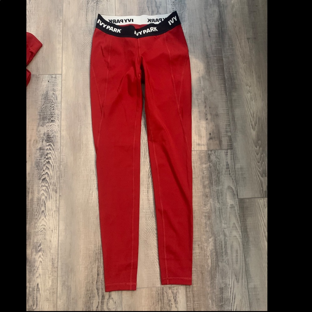 IVY PARK leggings